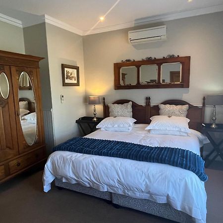 La Pension Guest House Oudtshoorn Eksteriør billede