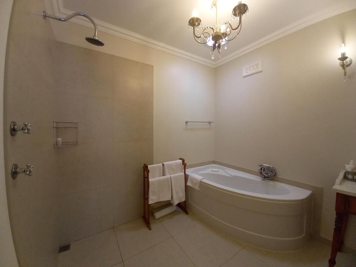 La Pension Guest House Oudtshoorn Eksteriør billede