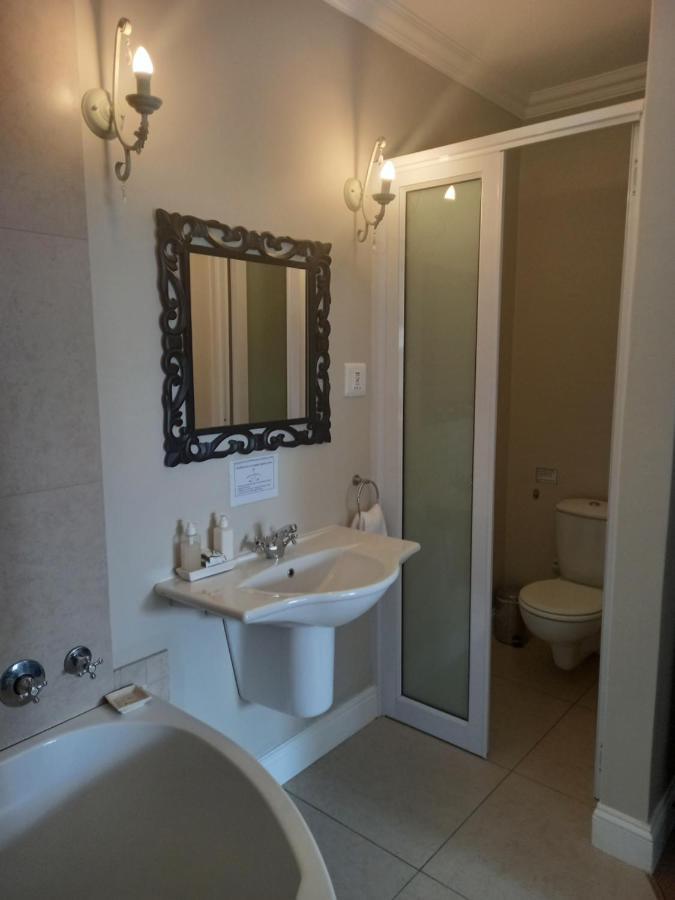 La Pension Guest House Oudtshoorn Eksteriør billede