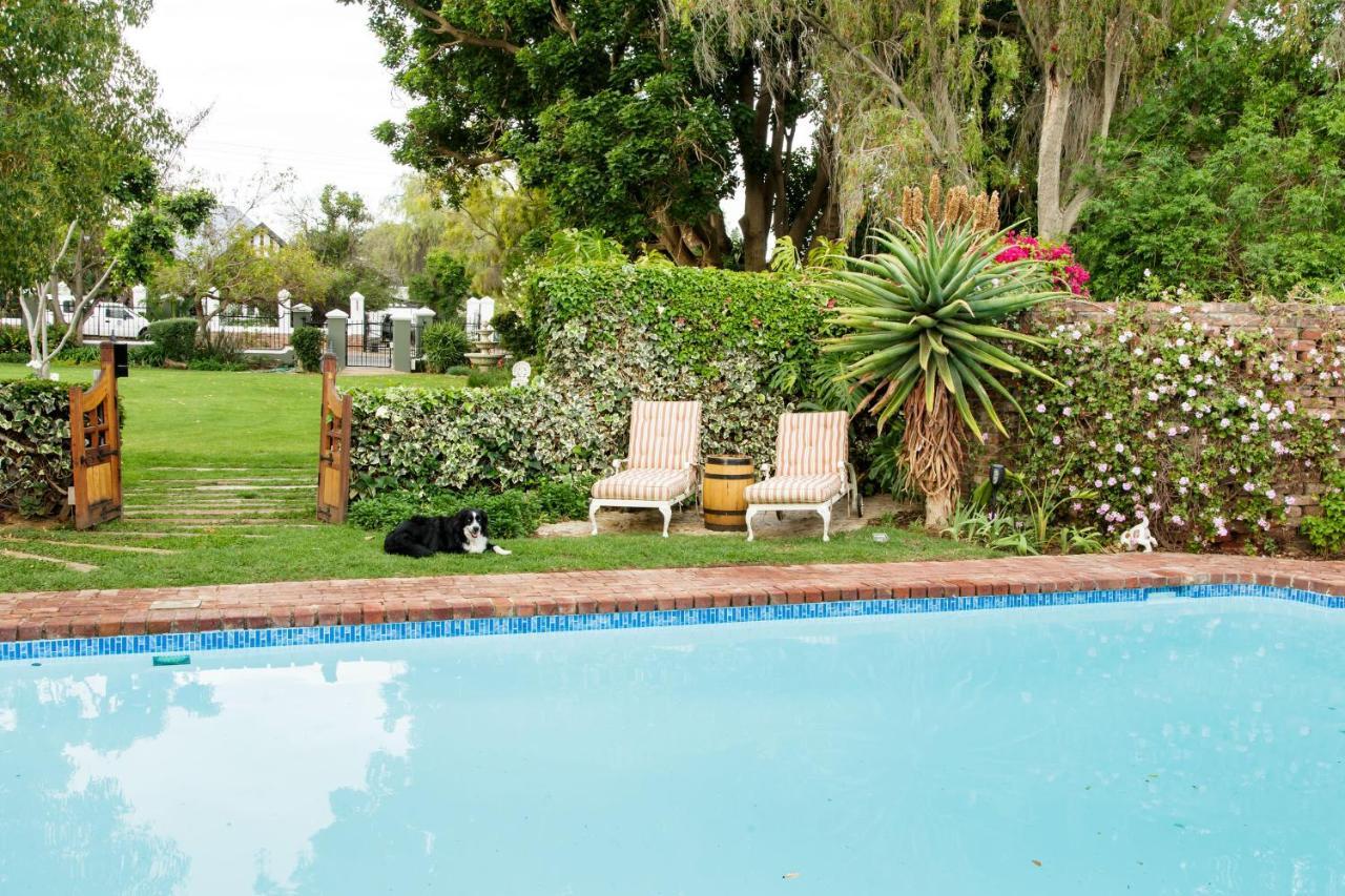 La Pension Guest House Oudtshoorn Eksteriør billede