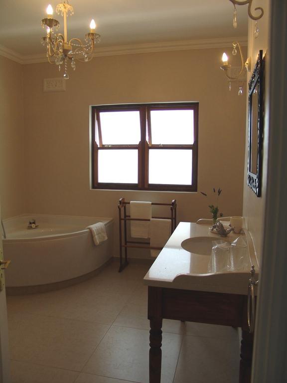La Pension Guest House Oudtshoorn Værelse billede